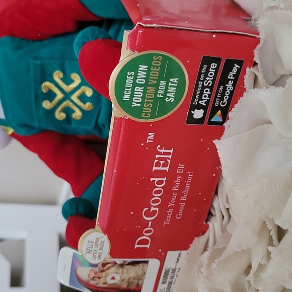 Do-Good Elf with Personal Messages From Santa - Picture 2 of 4